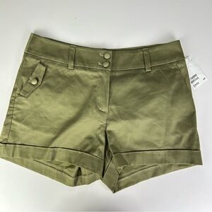 NWT H&M Green Flat Front Zip Fly  Pocket Casual Chino Shorts‎ Women's Size 6